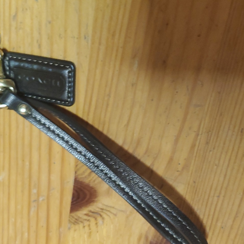 Coach brown wristler - Picture 4 of 6